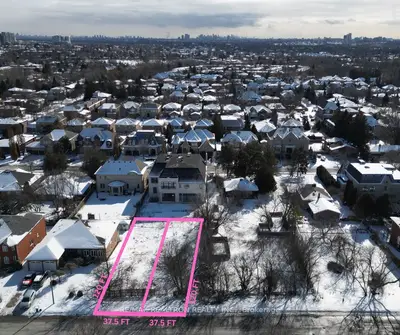 Vacant Land in Richmond Hill