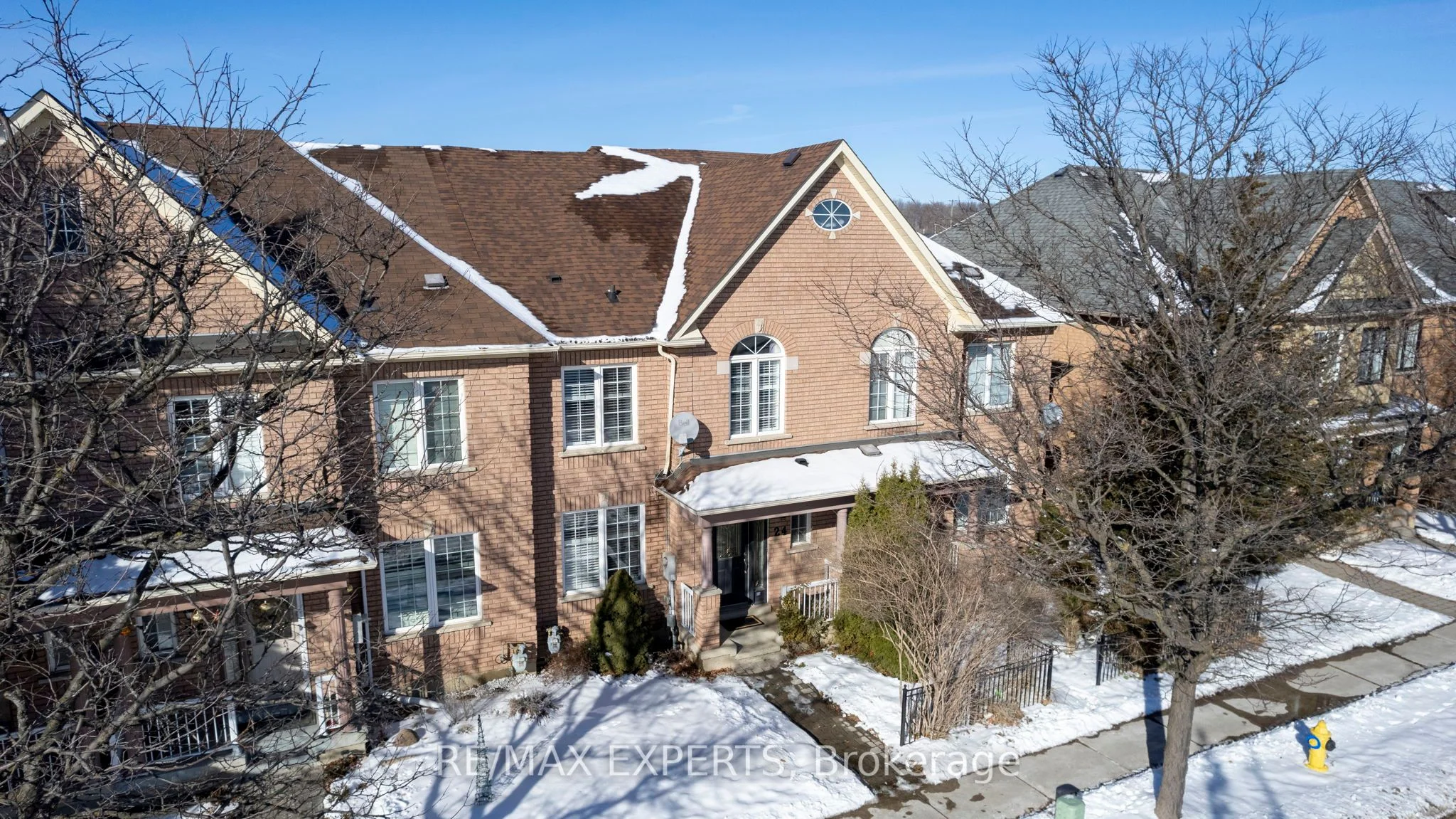 Att/Row/Townhouse in Vaughan