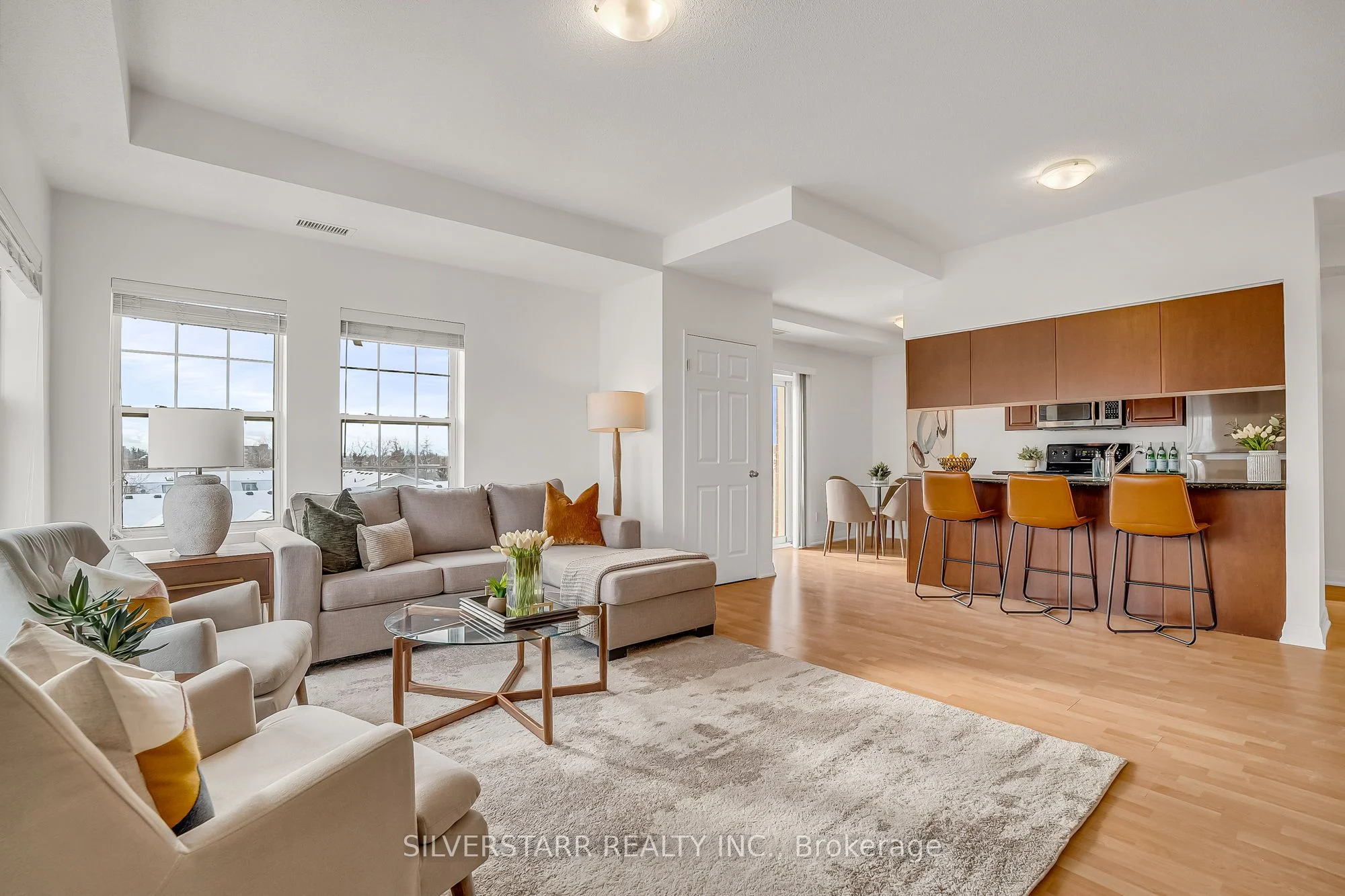 Condo Apartment in Richmond Hill