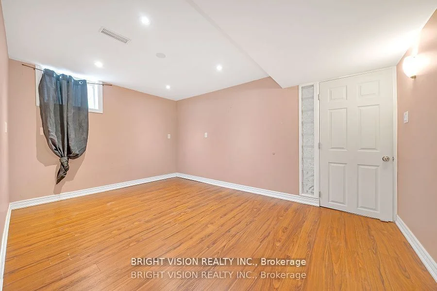 20 Monte Cristi Street Basmt, Vaughan, ON L6A 3H8