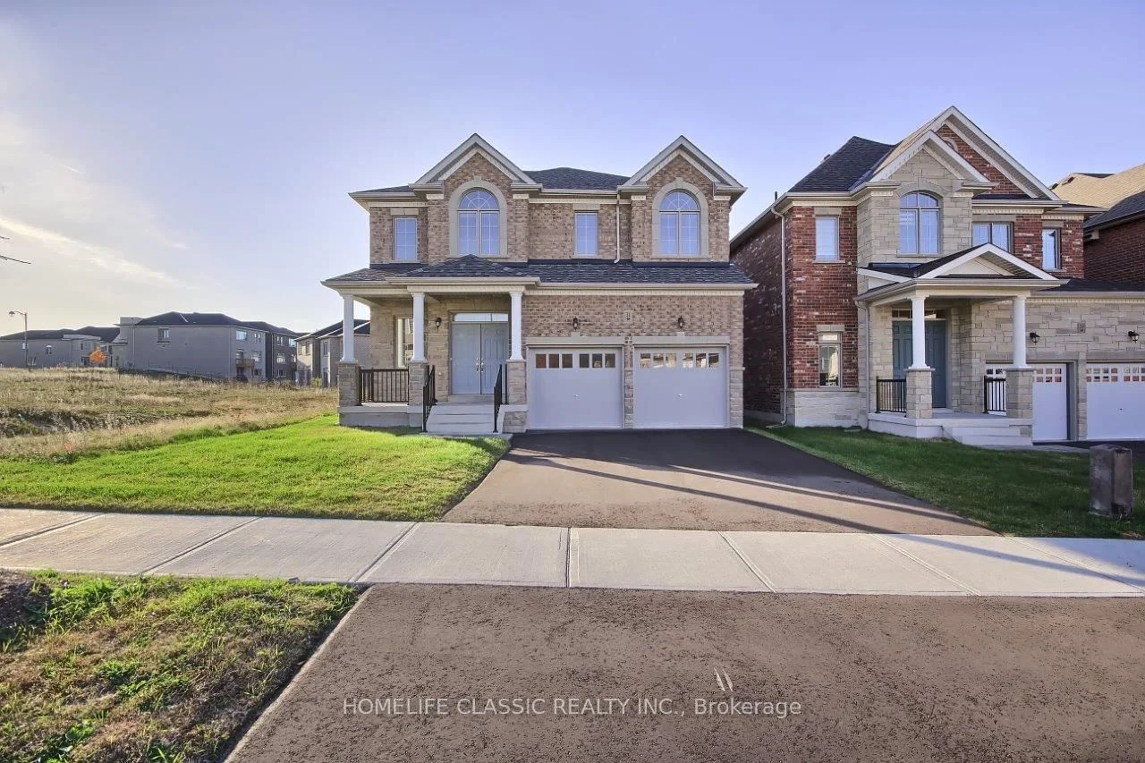 31 Robert Baldwin Boulevard, East Gwillimbury, ON L9N 0R3