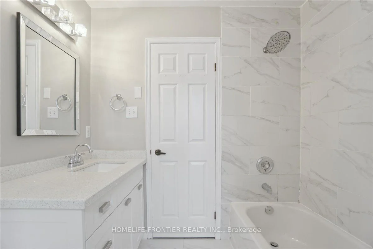 43 Green Briar Road, New Tecumseth, ON L9R 1R6