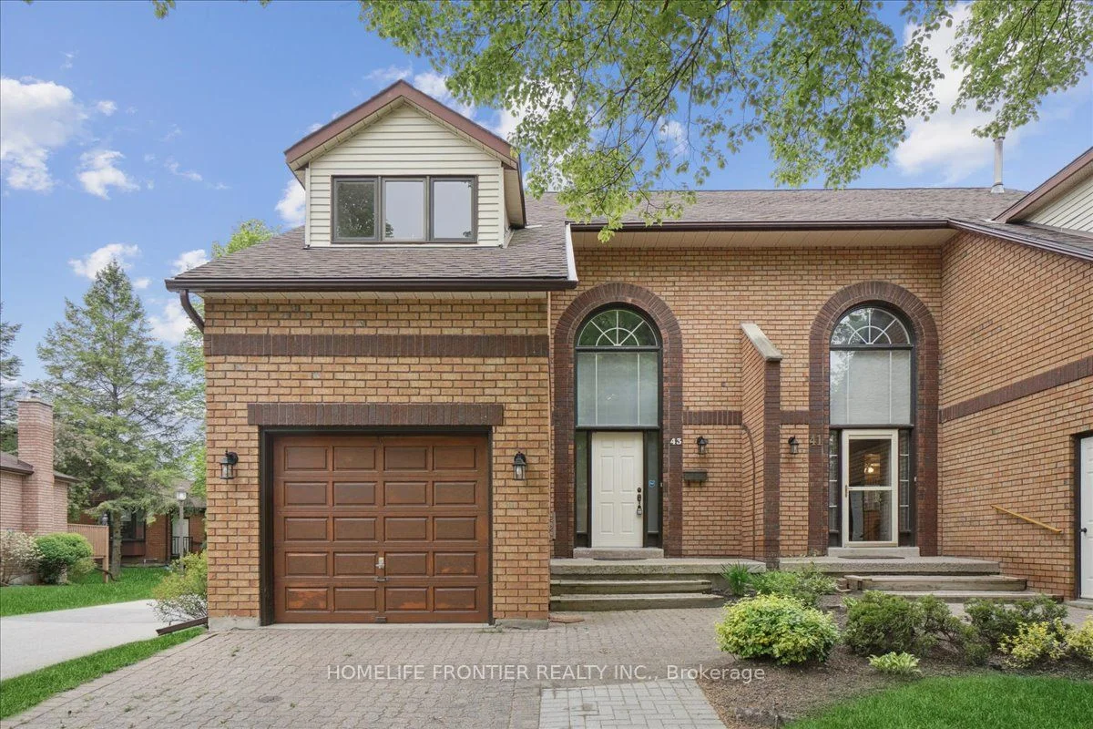 Semi-Detached Condo in New Tecumseth