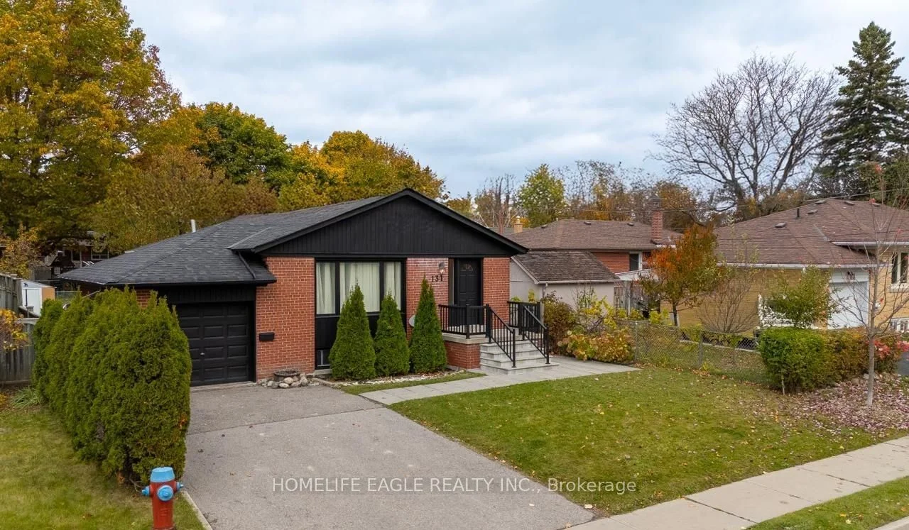 Detached in Richmond Hill