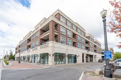 Condo Apartment in Vaughan