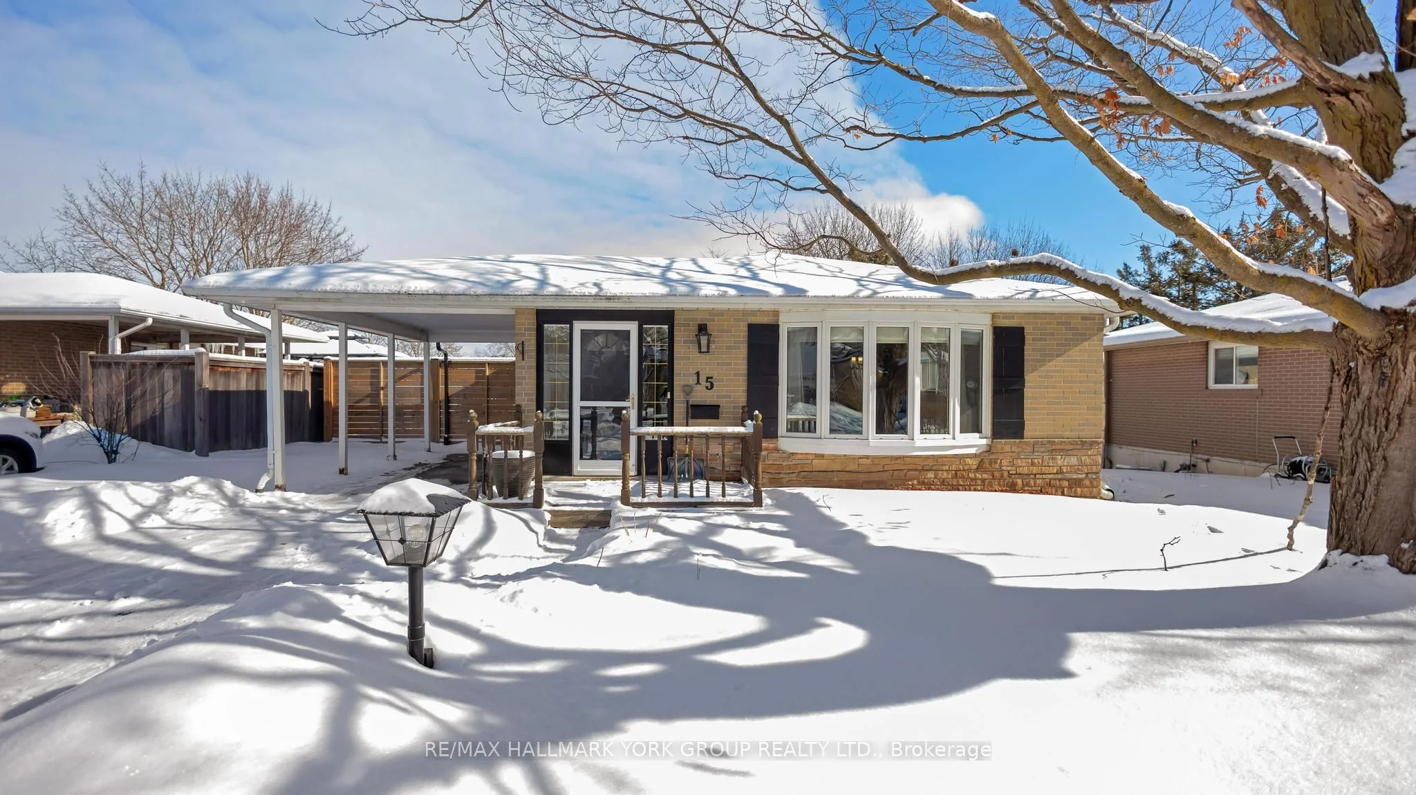 Detached in Aurora