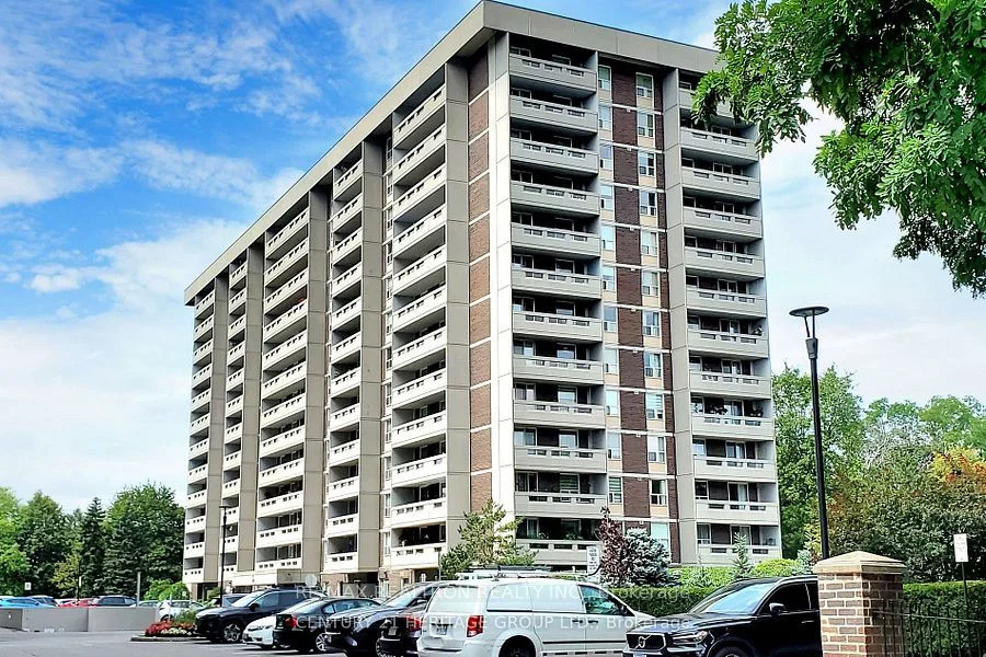 Condo Apartment in Markham