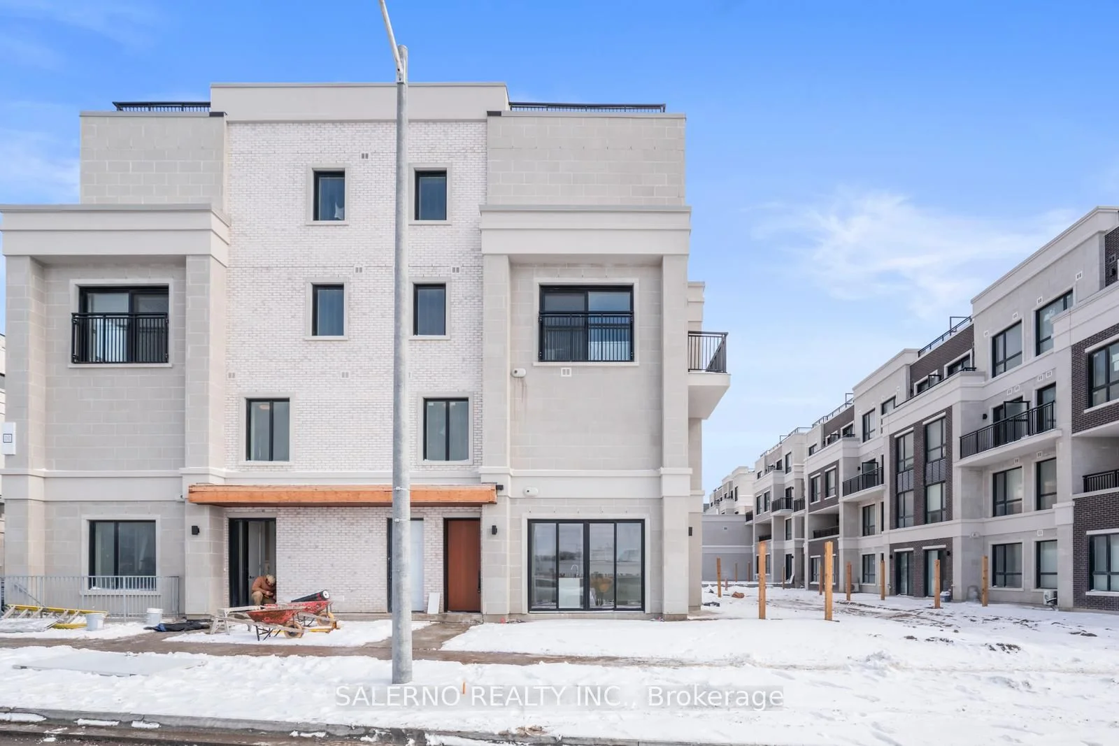 Condo Townhouse in Richmond Hill