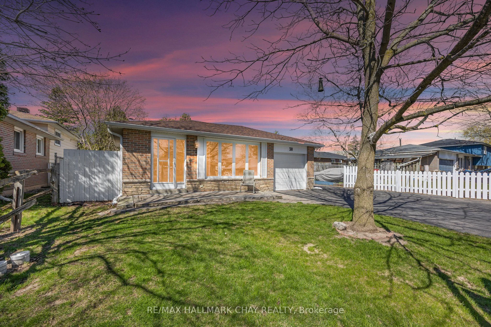 Detached in New Tecumseth
