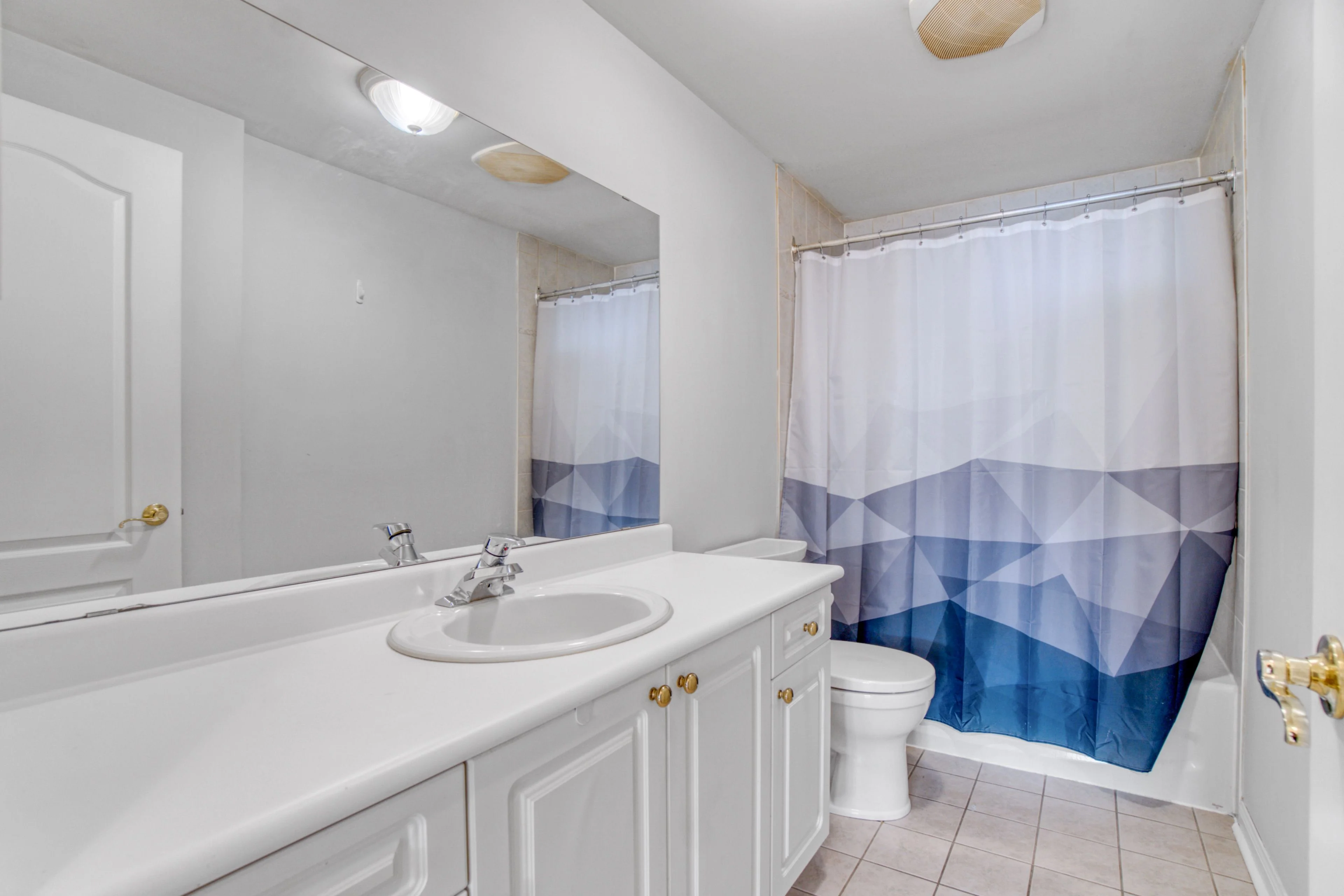 2506 Rutherford Road 111, Vaughan, On L4k 5n4