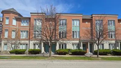 Condo Townhouse in Markham