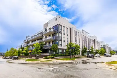 Condo Apartment in Innisfil
