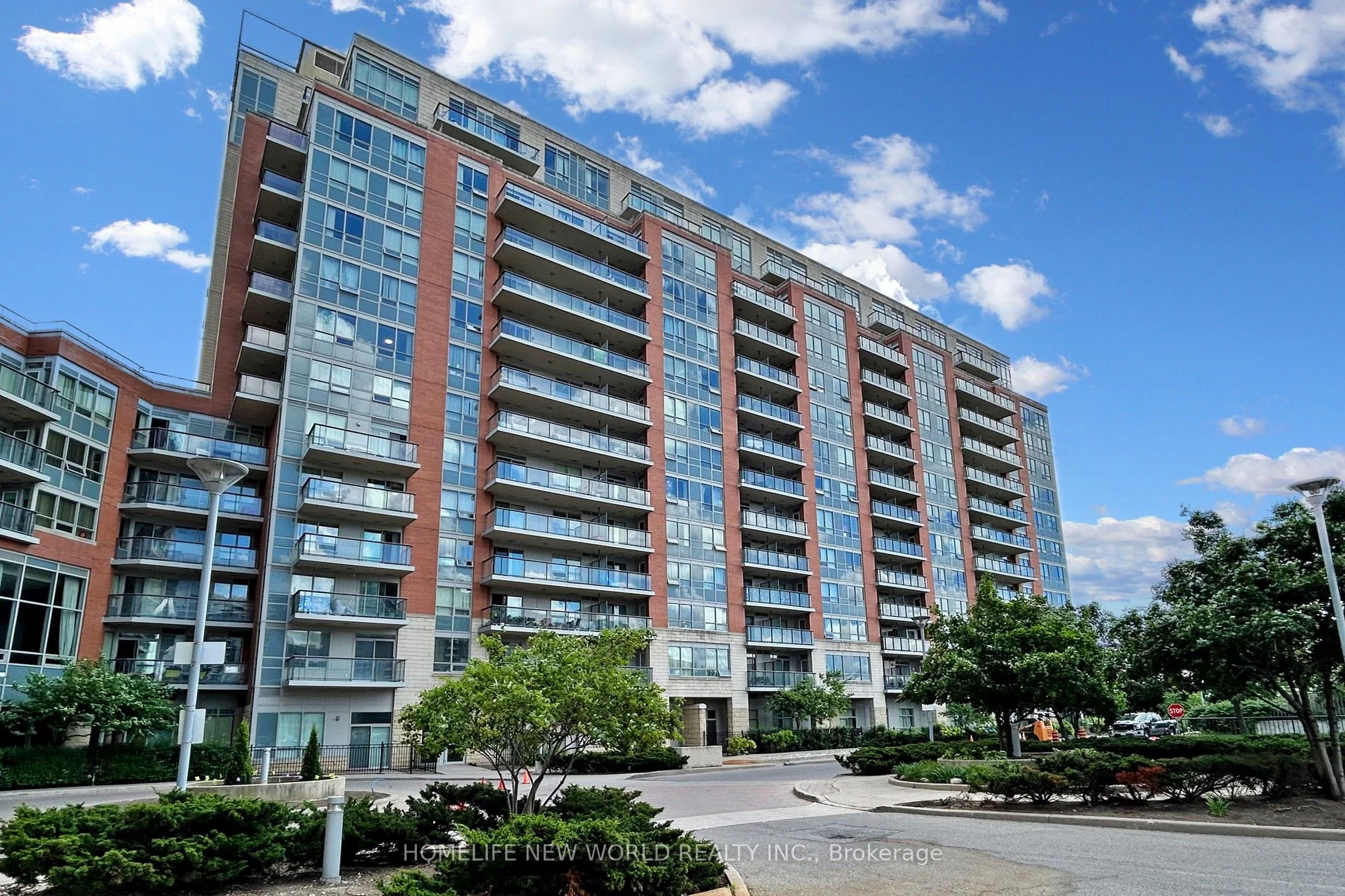 Condo Apartment in Markham