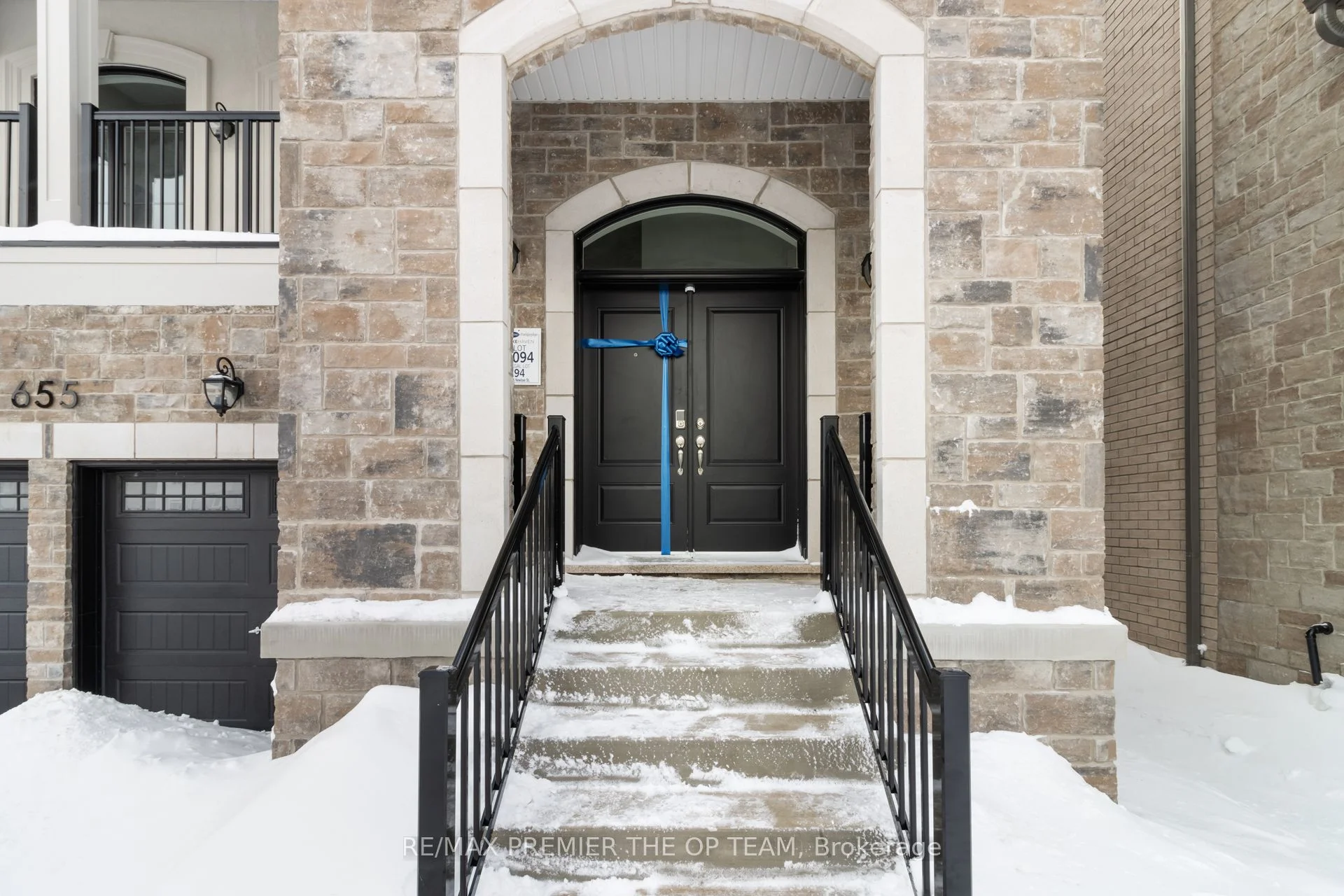 655 Newlove Street, Innisfil, ON L9S 0R9