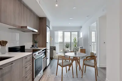 Co-op Apartment in Vaughan