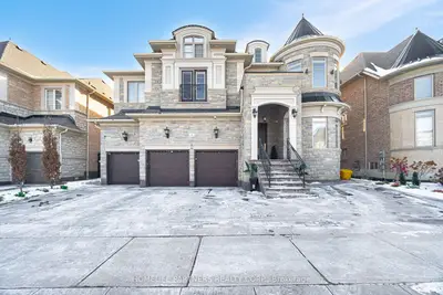 Detached in Vaughan