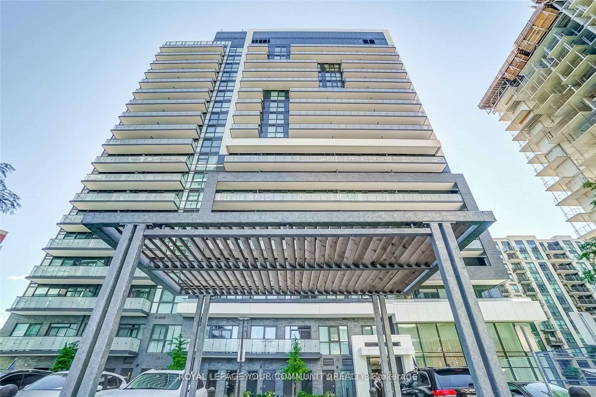 75 Oneida Crescent 1403, Richmond Hill, On L4b 0a6
