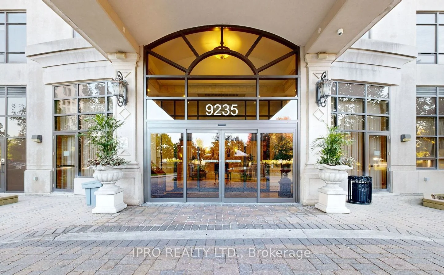 9235 Jane Street 202, Vaughan, ON L6A 0J8