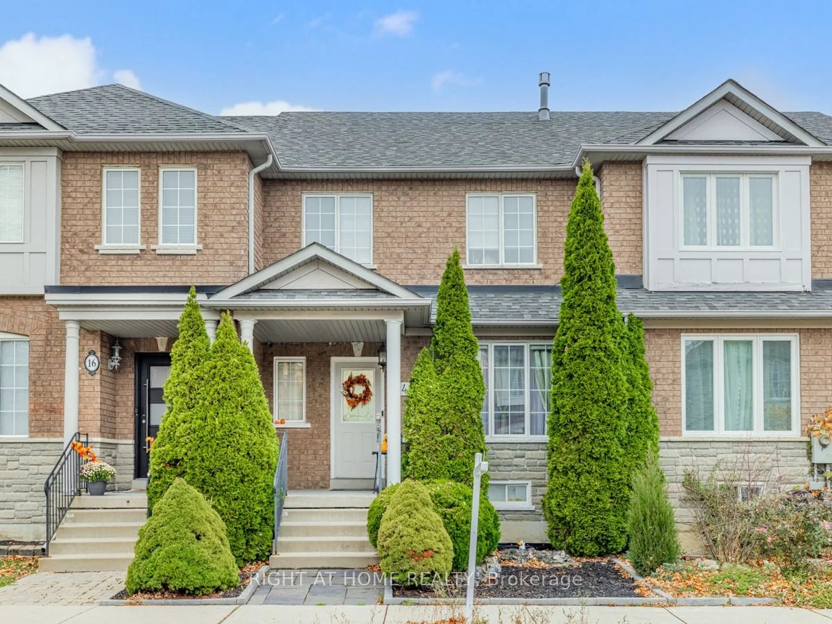 Att/Row/Townhouse in Vaughan