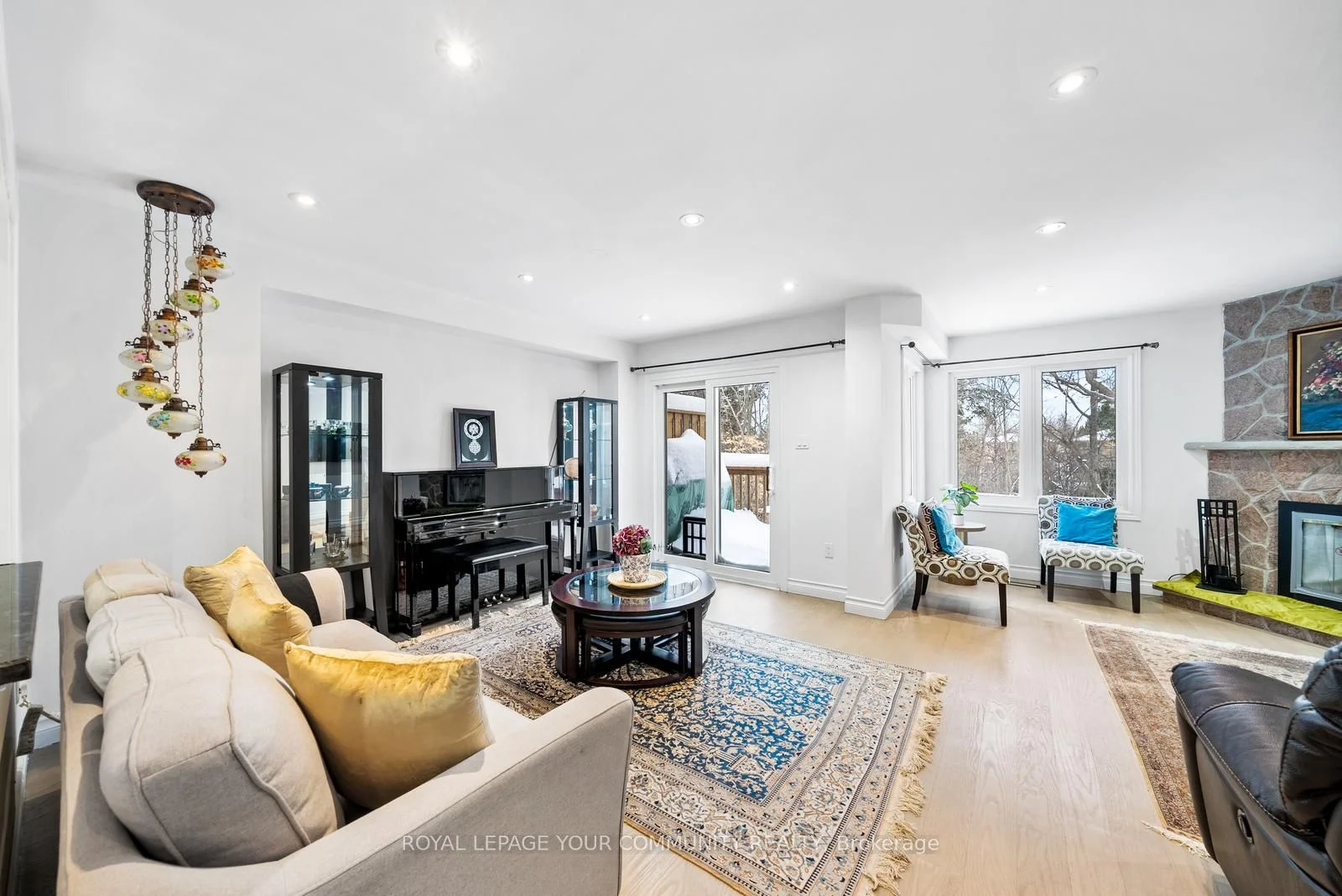 Condo Townhouse in Richmond Hill