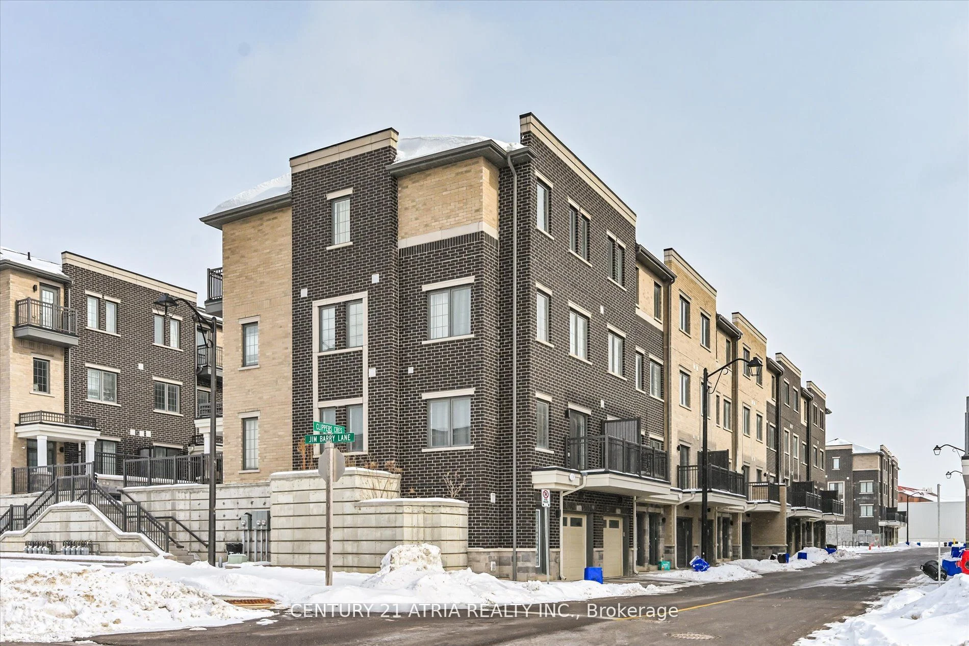 106 Clippers Crescent, Whitchurch-stouffville, On L4a 4x7