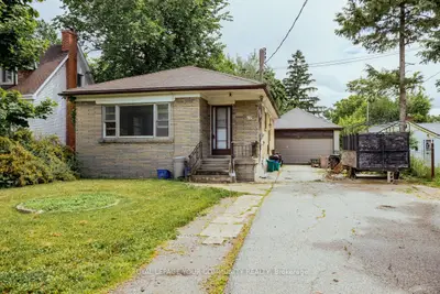Detached in Richmond Hill