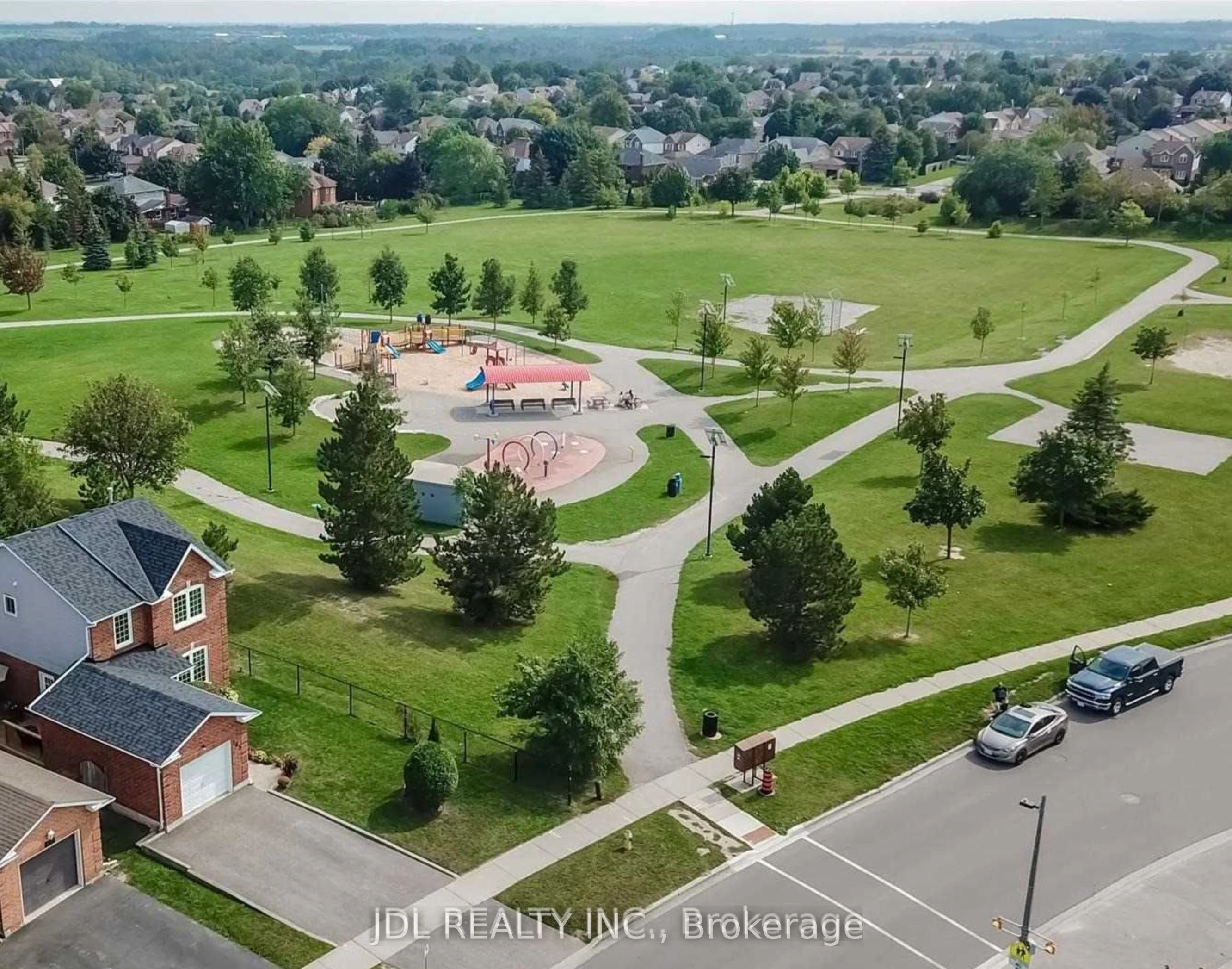 163 Carrick Lower Avenue, Georgina, ON L4P 3P2