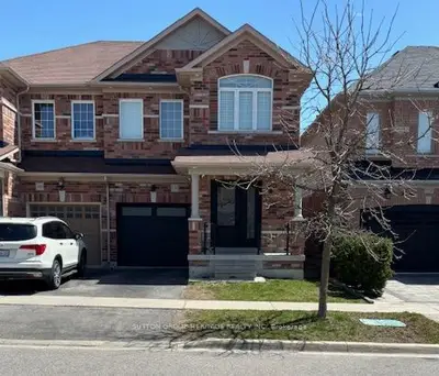 Semi-Detached in Whitchurch-Stouffville