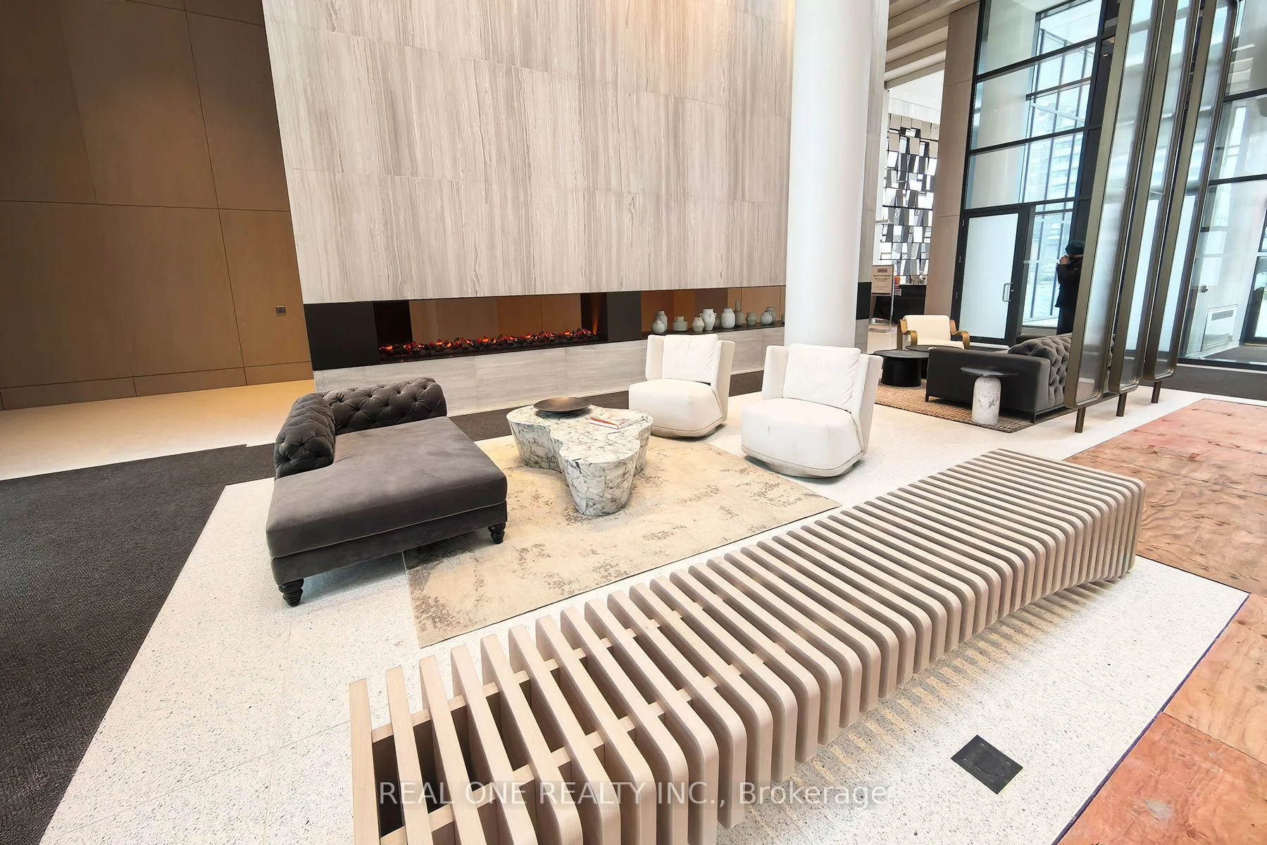 Condo Apartment in Vaughan