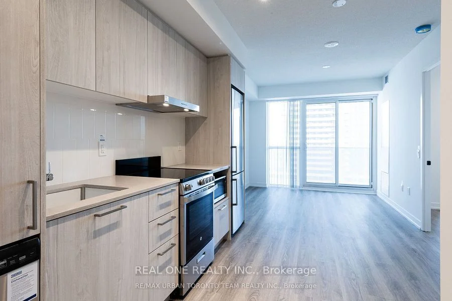 195 Commerce Street 2517, Vaughan, On L4k 0p9