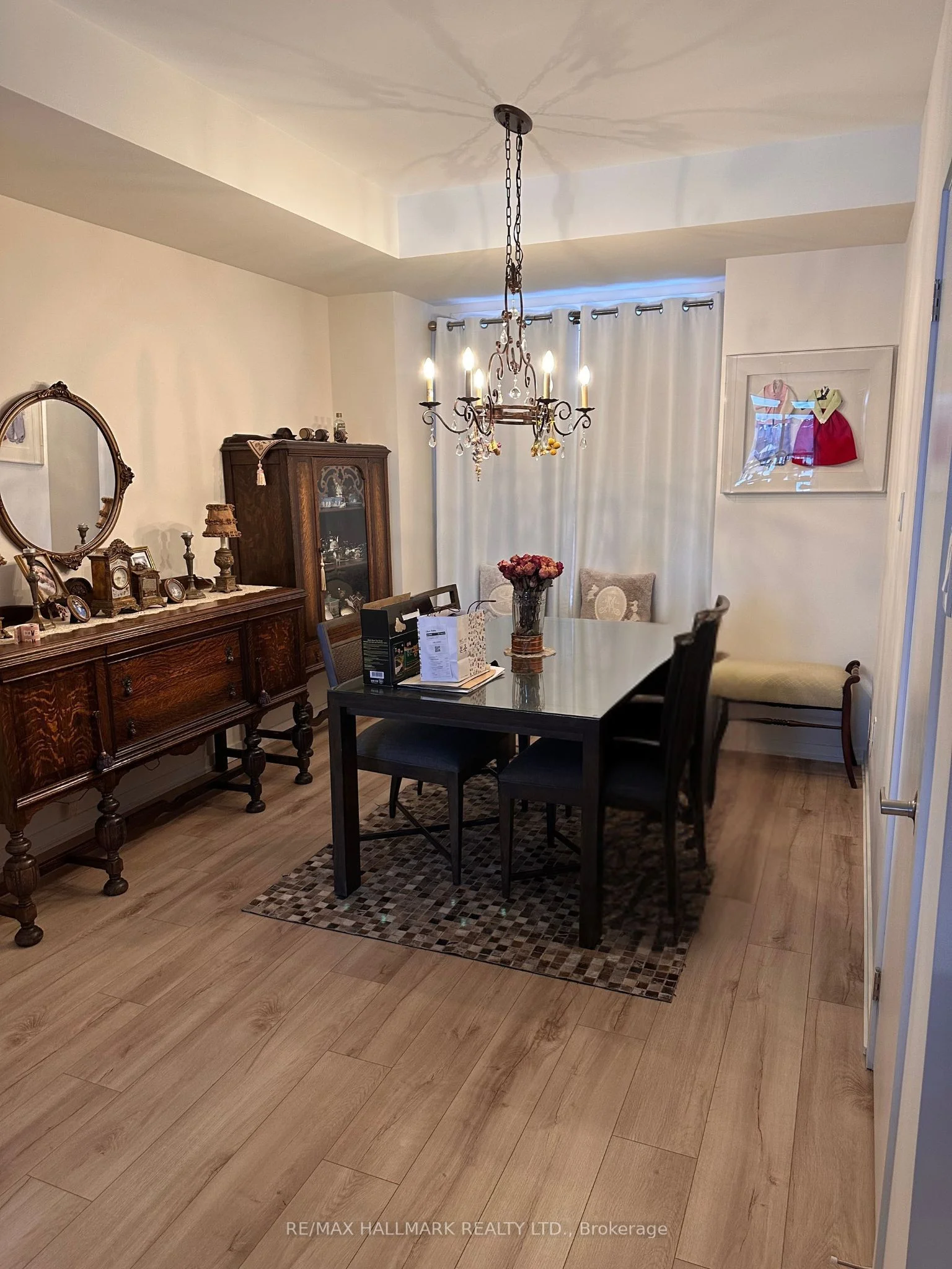 Att/Row/Townhouse in Vaughan