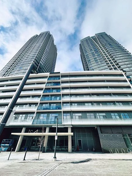 Condo Apartment in Vaughan