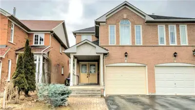 10 Frobisher Street, Richmond Hill, On L4b 4h7