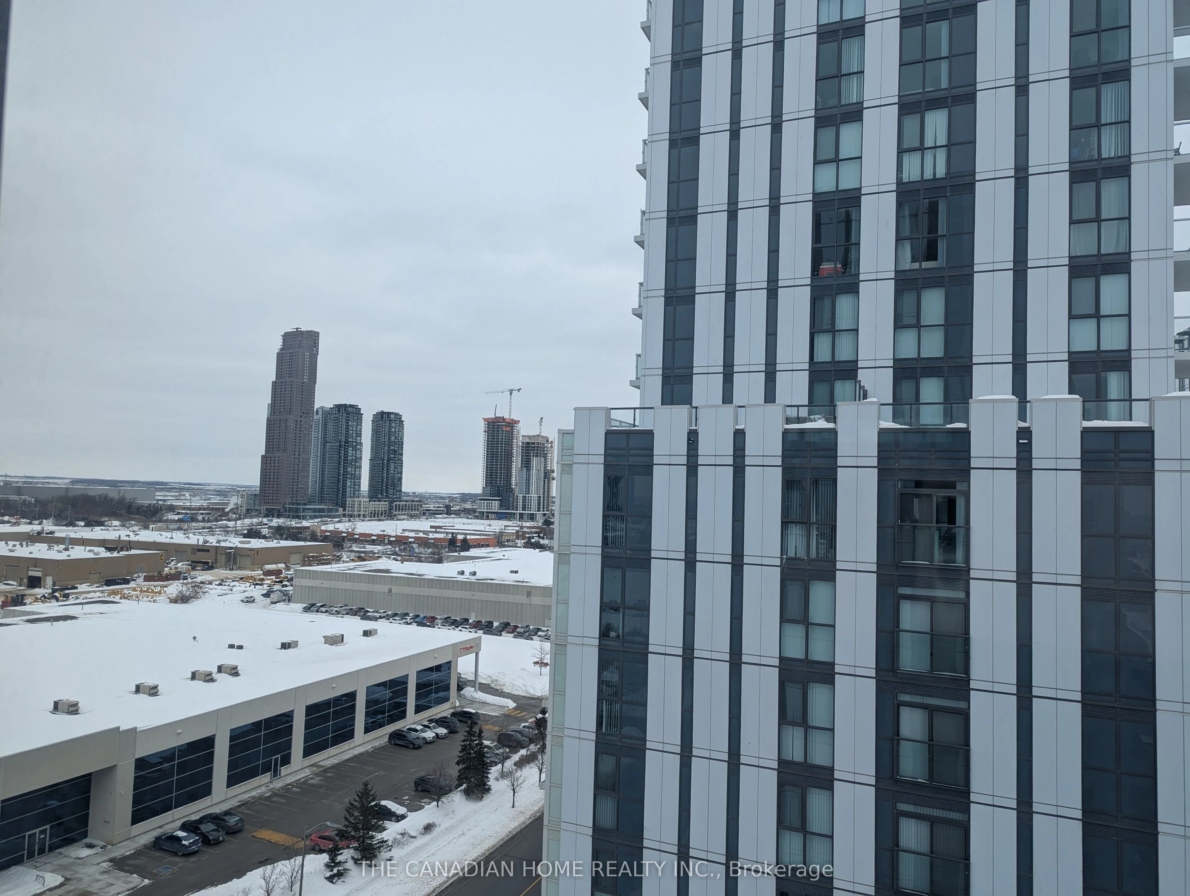 10 Honey Crisp Crescent 1103, Vaughan, On L4k 0m7