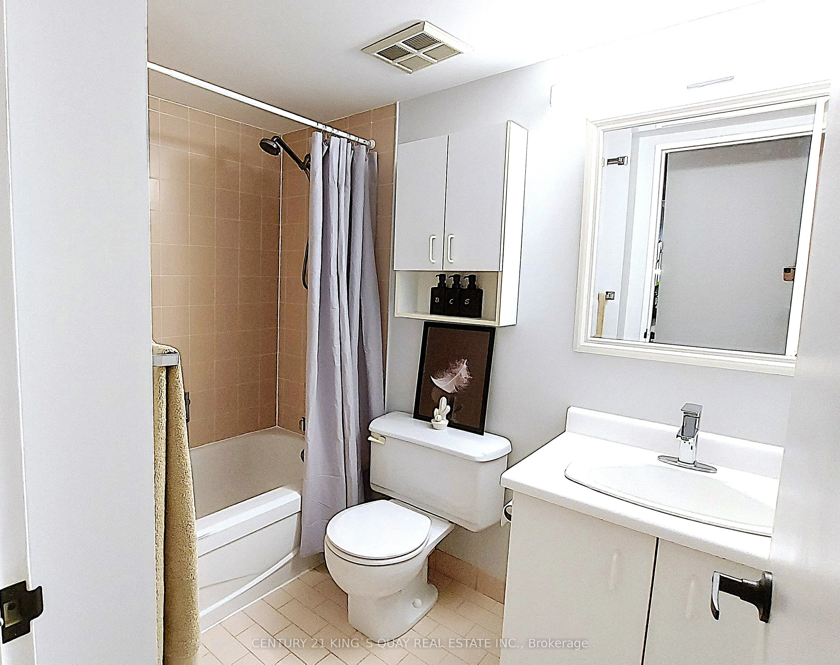 326 Major Mackenzie Drive E 801, Richmond Hill, ON L4C 8T4