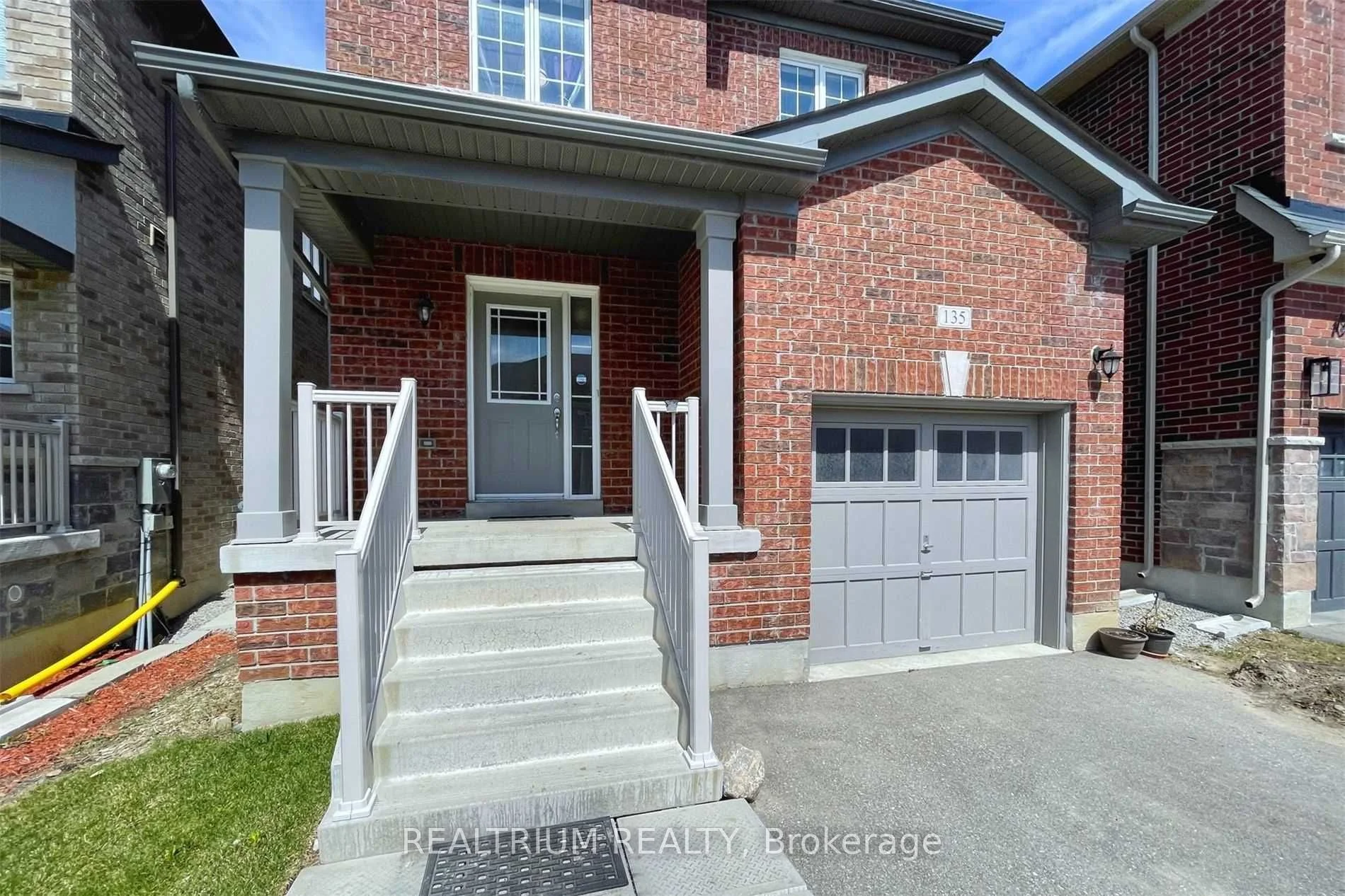135 Chelsea Crescent, Bradford West Gwillimbury, On L3z 0j8