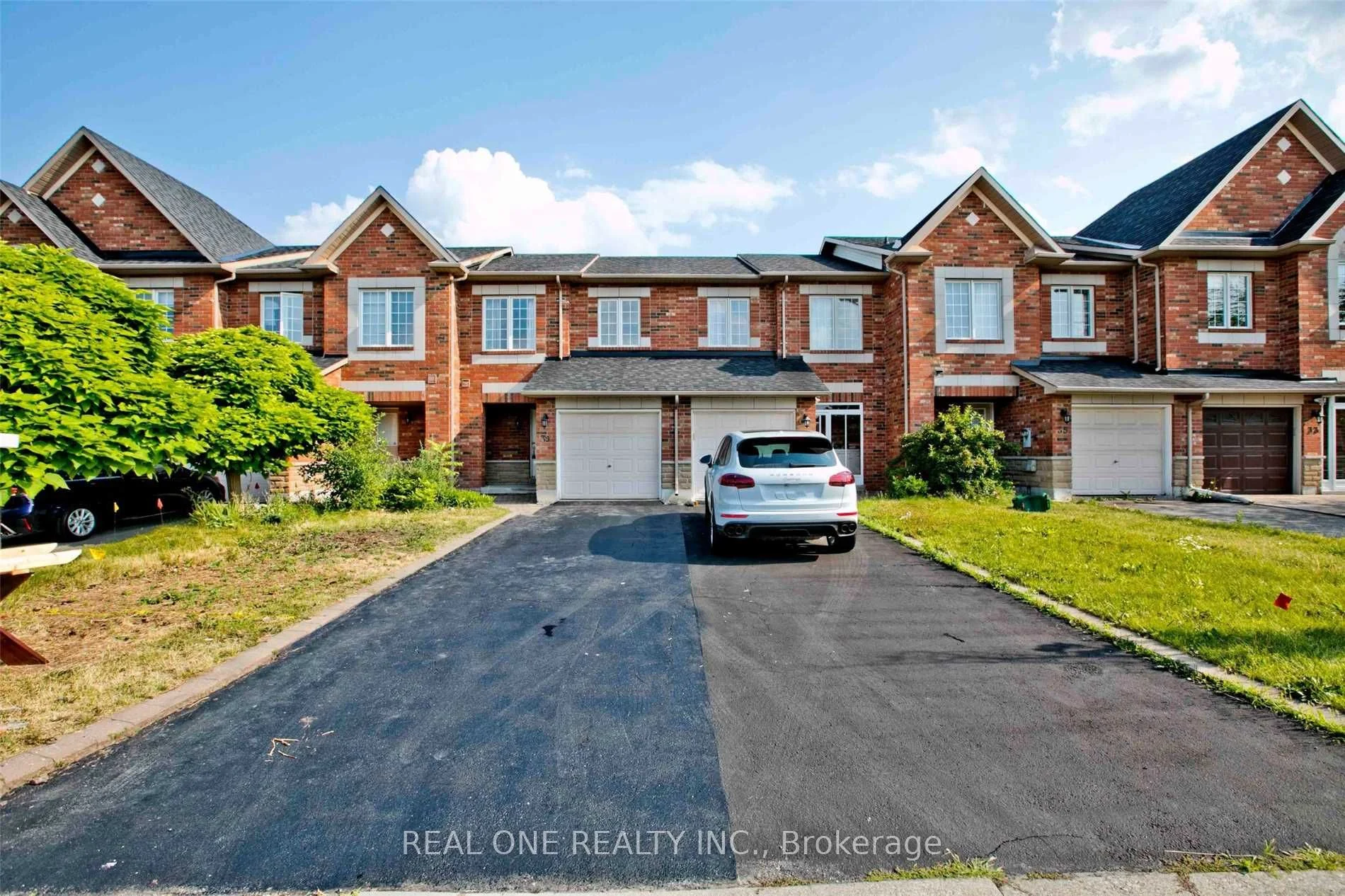 39 Silver Stream Avenue, Richmond Hill, On L4s 1z1