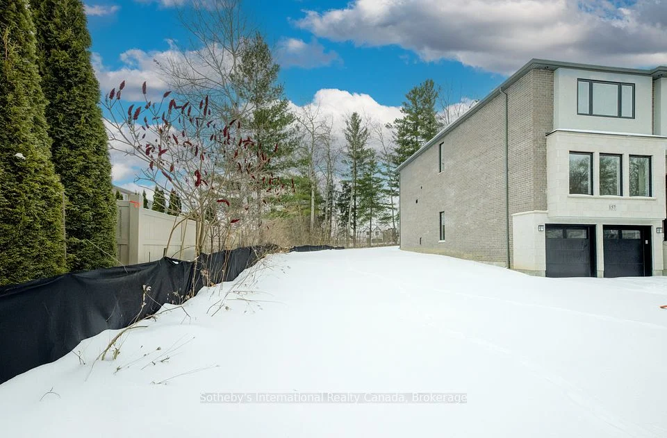 155 Snively Street, Richmond Hill, ON L4E 3E9