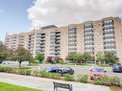 Condo Apartment in Markham