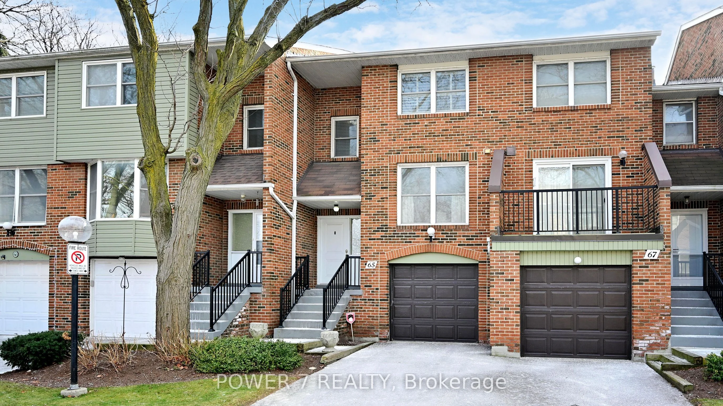 Condo Townhouse in Markham