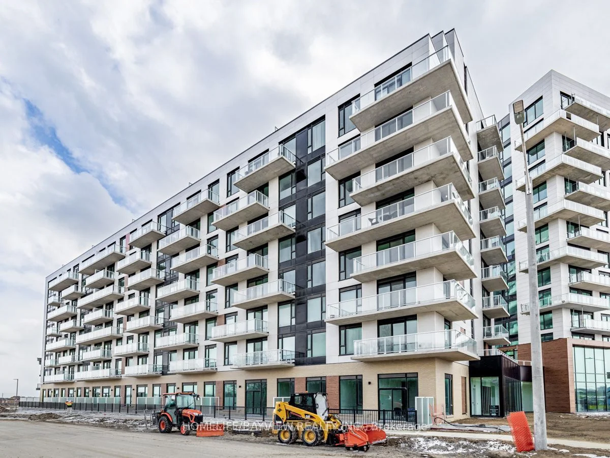 6 David Eyer Road 807, Richmond Hill, On L4s 0n5