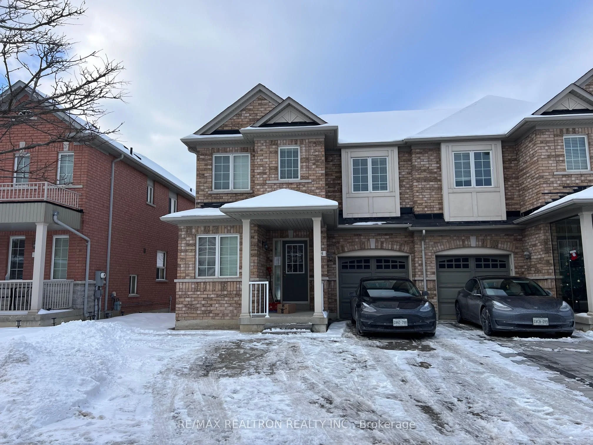 44 Lewis Honey Drive Bsmt, Aurora, On L4g 0j4