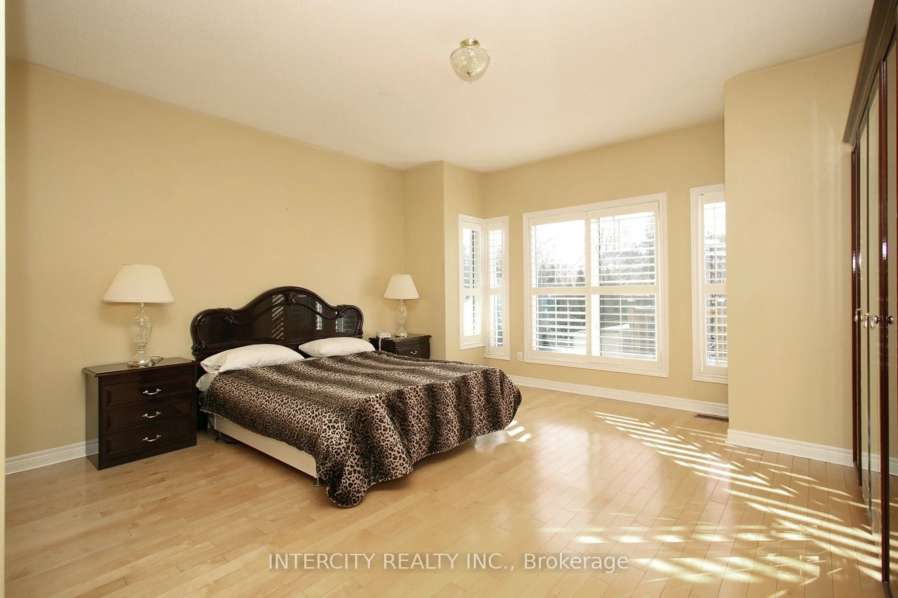 36 Woodland Trail Court, Vaughan, ON L4L 9H9