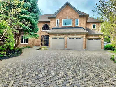 Detached in Richmond Hill