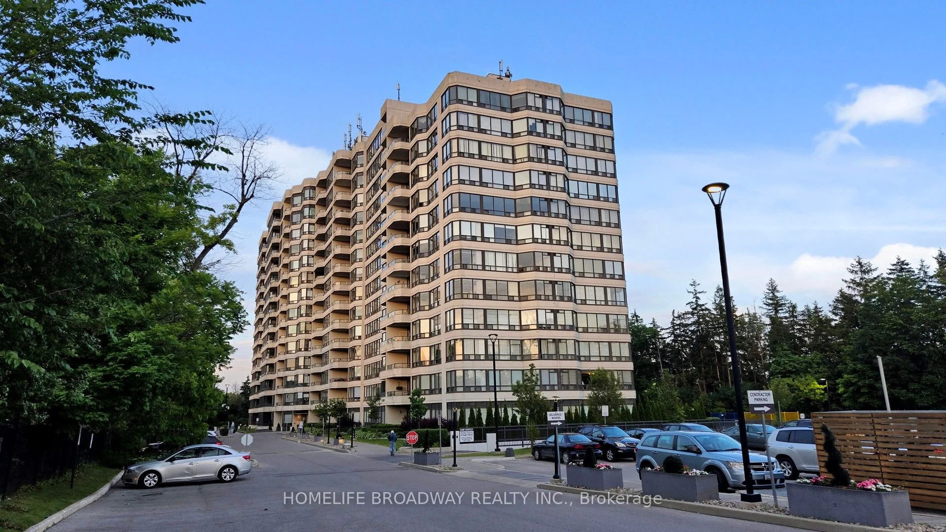 8501 Bayview Avenue 109, Richmond Hill, On L4b 3j7