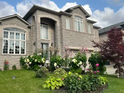 Detached in Vaughan
