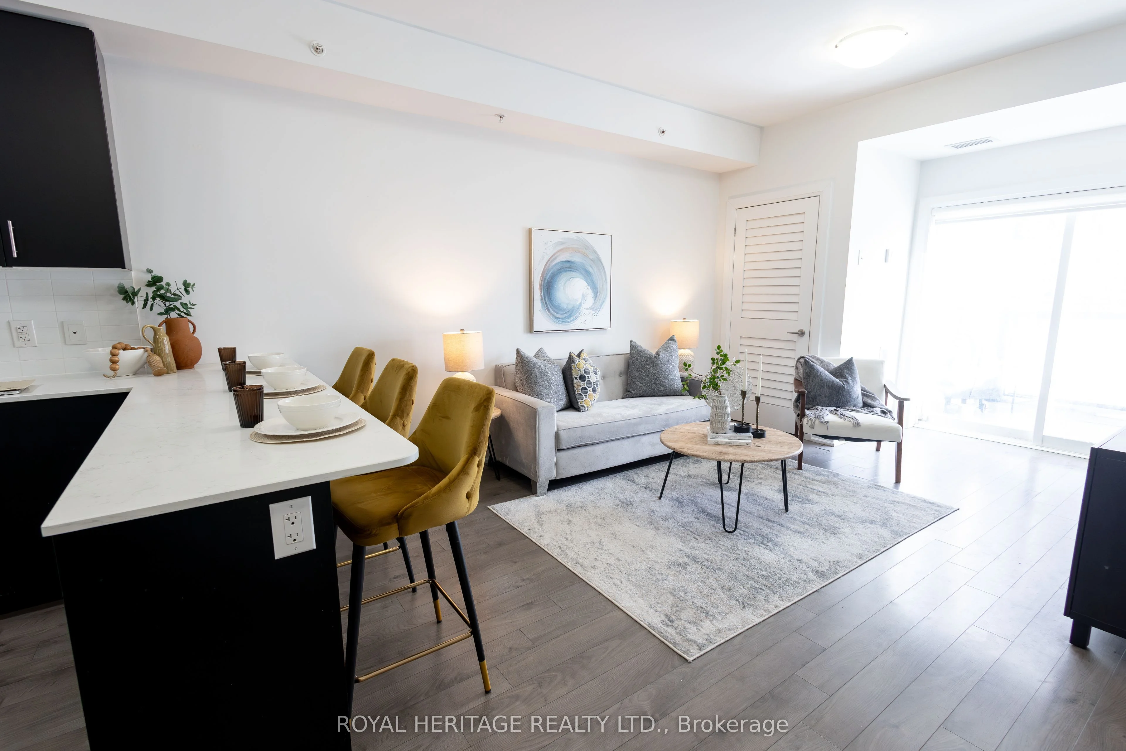 481 Rupert Avenue 2116, Whitchurch-stouffville, On L4a 1y7
