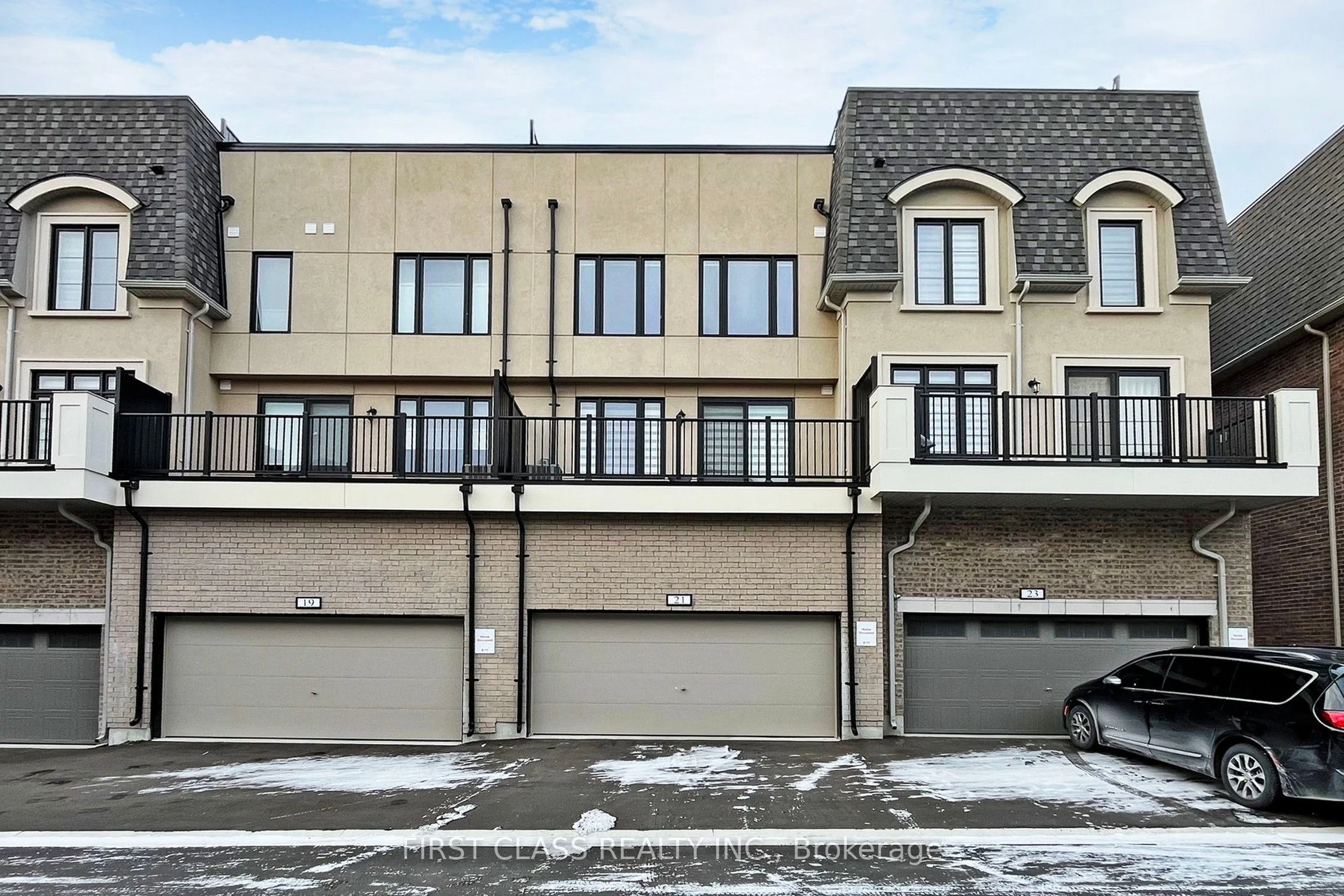 Att/Row/Townhouse in Markham