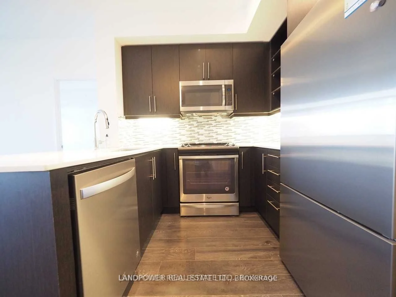 65 Oneida Crescent LPH09, Richmond Hill, ON L4B 0G9