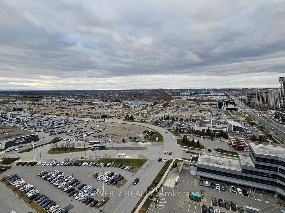 9000 Jane Street 1923, Vaughan, ON L4K 0M6